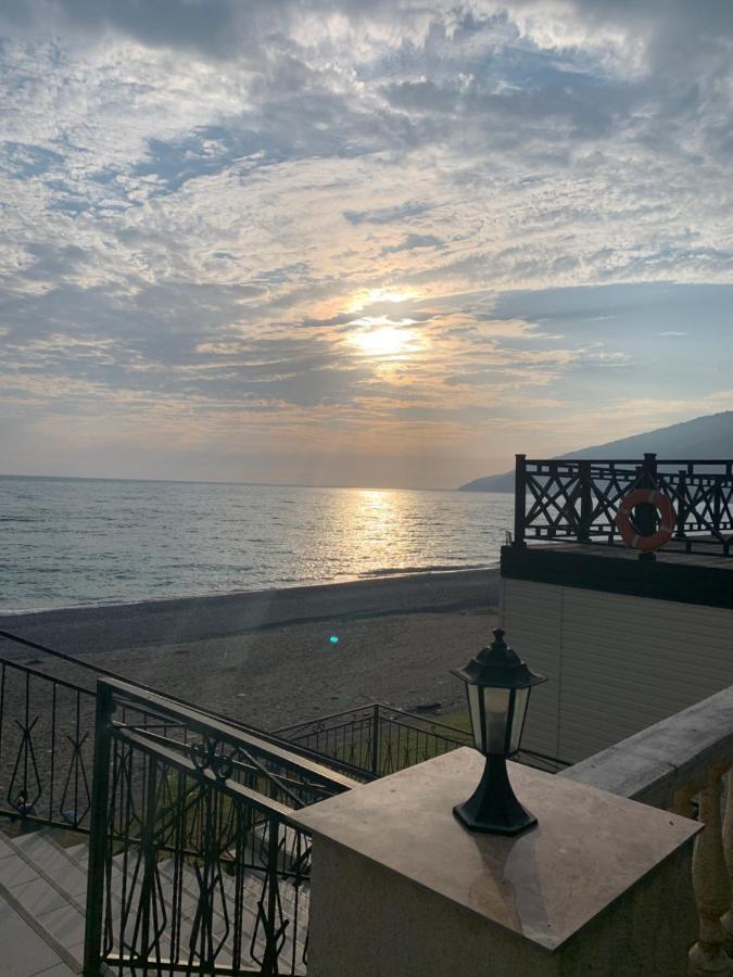 Guest House Chalet Agave Gagra Bagian luar foto