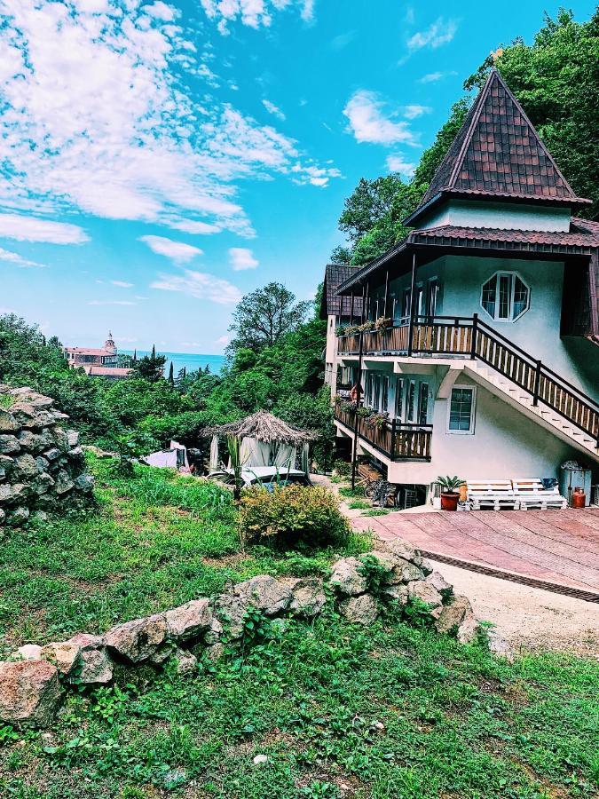 Guest House Chalet Agave Gagra Bagian luar foto